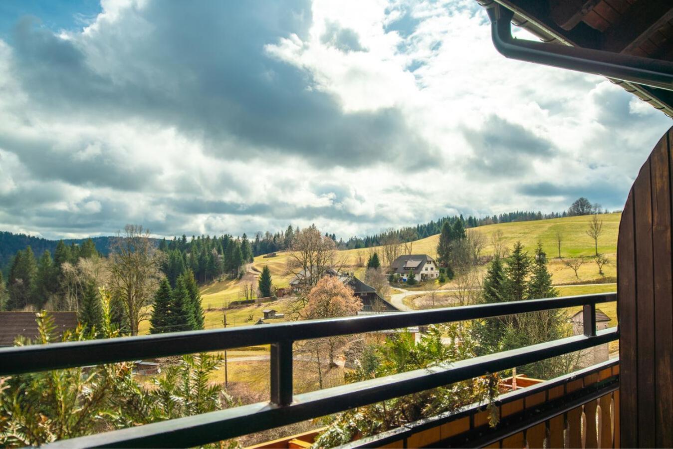 Boutique Hotel And Apartments Pension Sternen Todtmoos Eksteriør bilde
